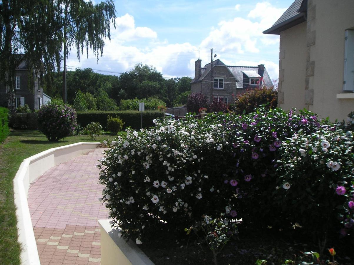 Les Hortensias Saint-Pierre-de-Plesguen Exterior foto