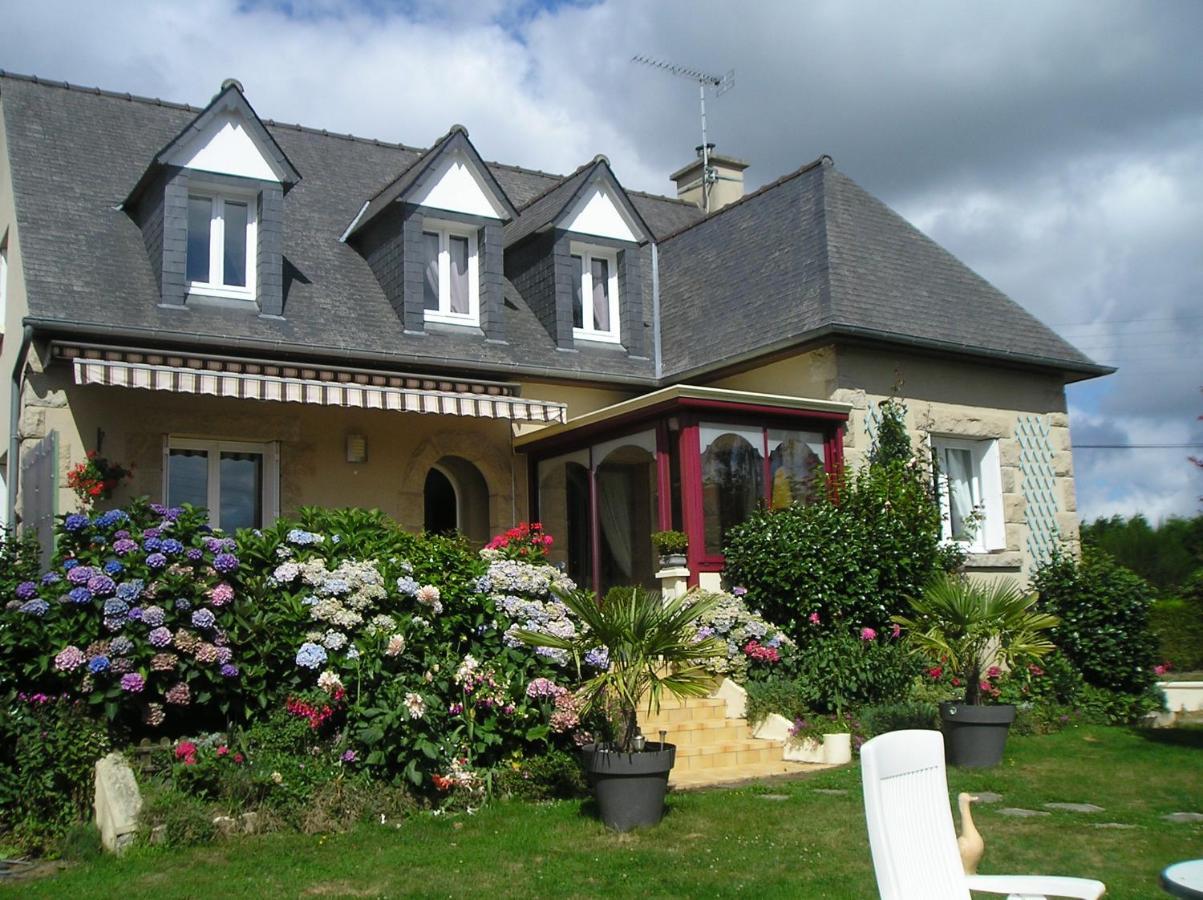 Les Hortensias Saint-Pierre-de-Plesguen Exterior foto